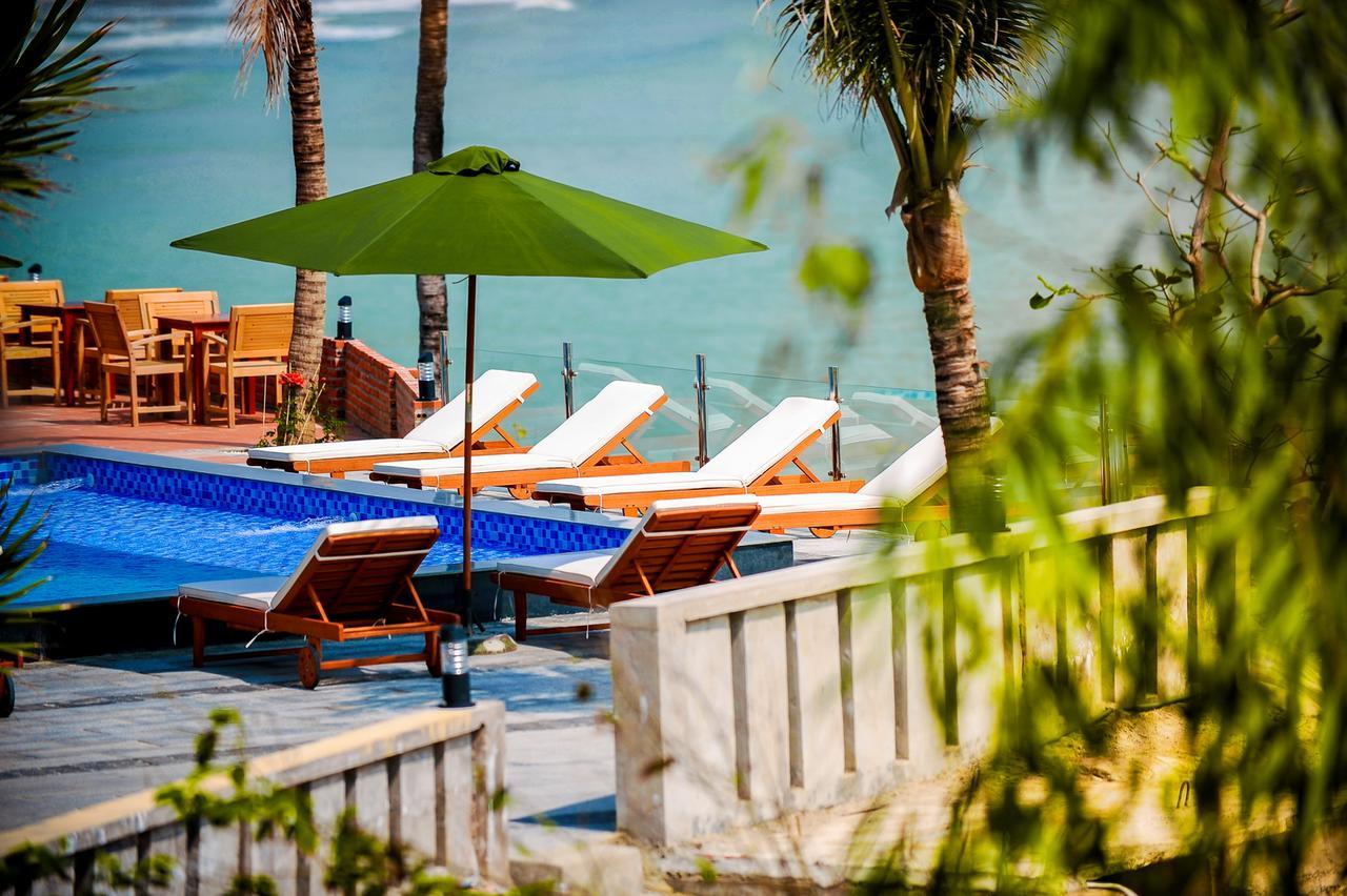 Aurora Villas And Resort Quy Nhon Esterno foto