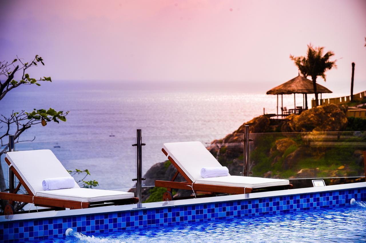 Aurora Villas And Resort Quy Nhon Esterno foto