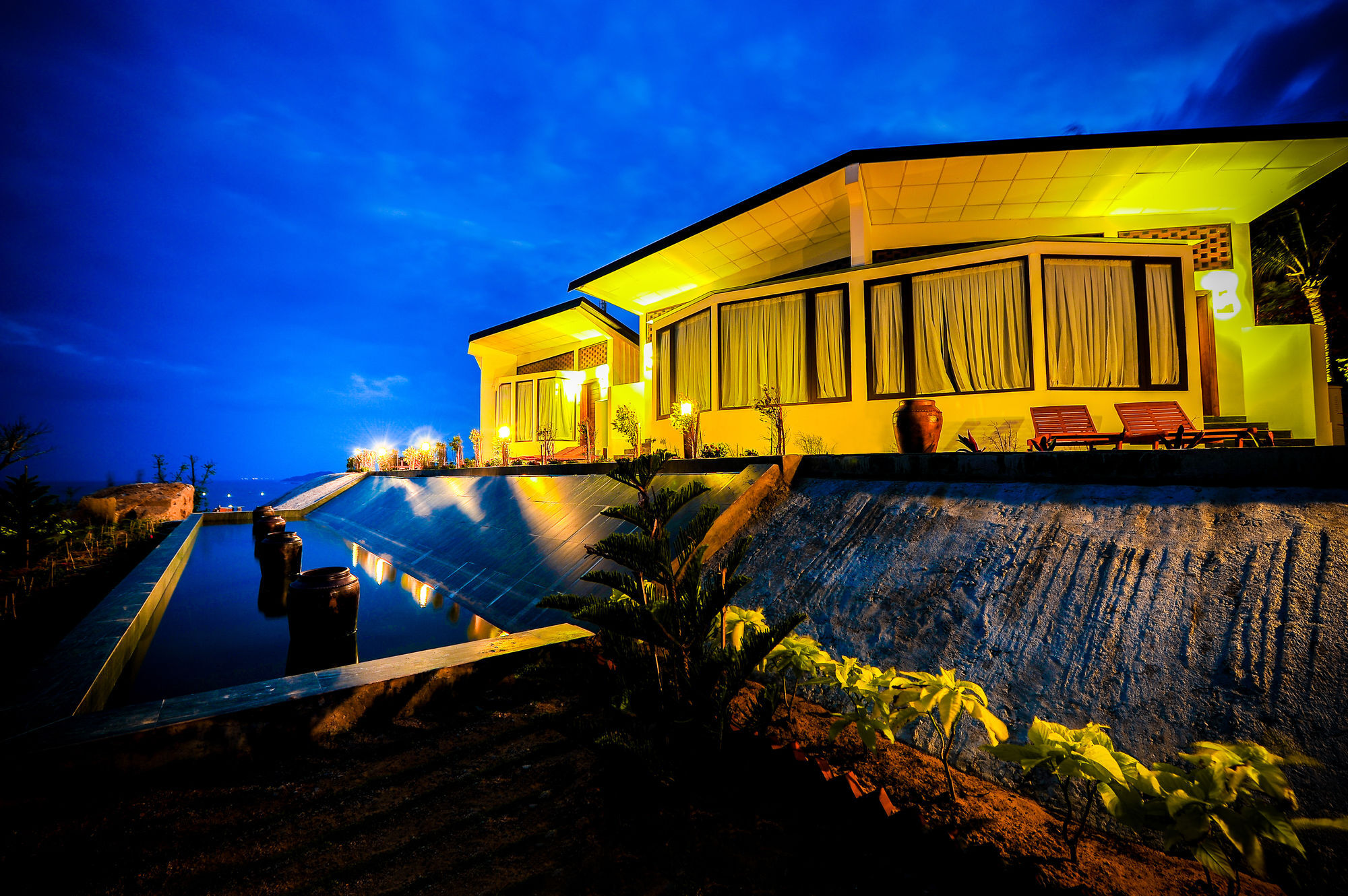 Aurora Villas And Resort Quy Nhon Esterno foto