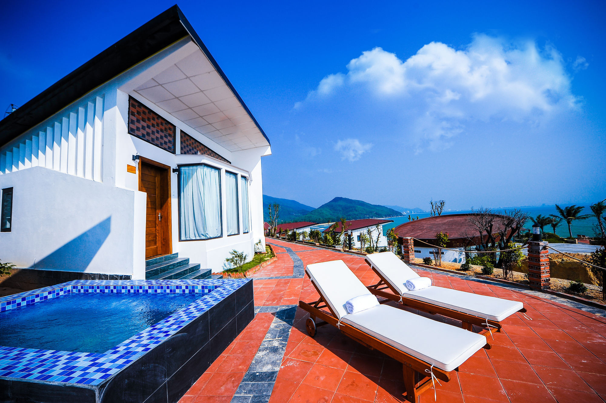 Aurora Villas And Resort Quy Nhon Esterno foto